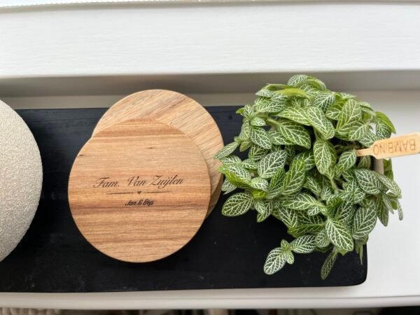 Houten onderzetters met naam – Set van 4 | Standaard ontwerp